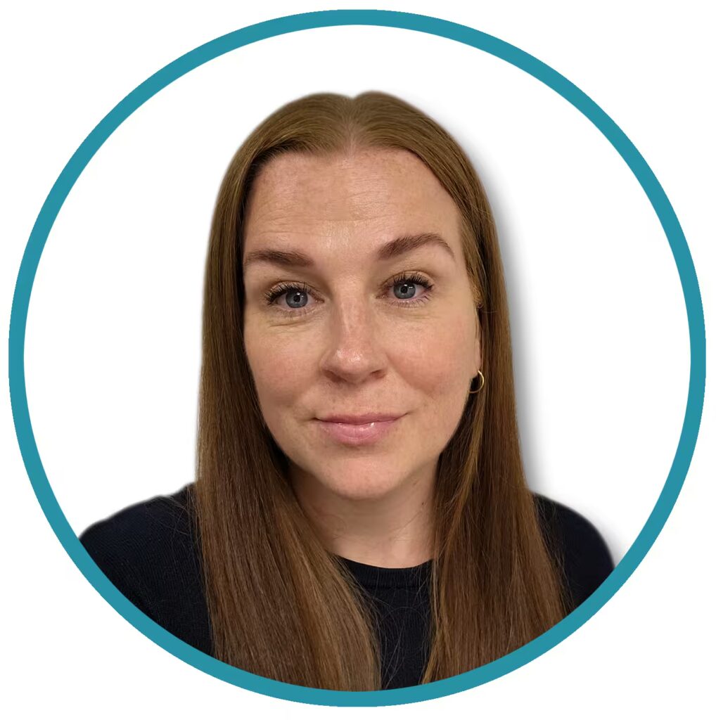 Lianne Circle Headshot converted